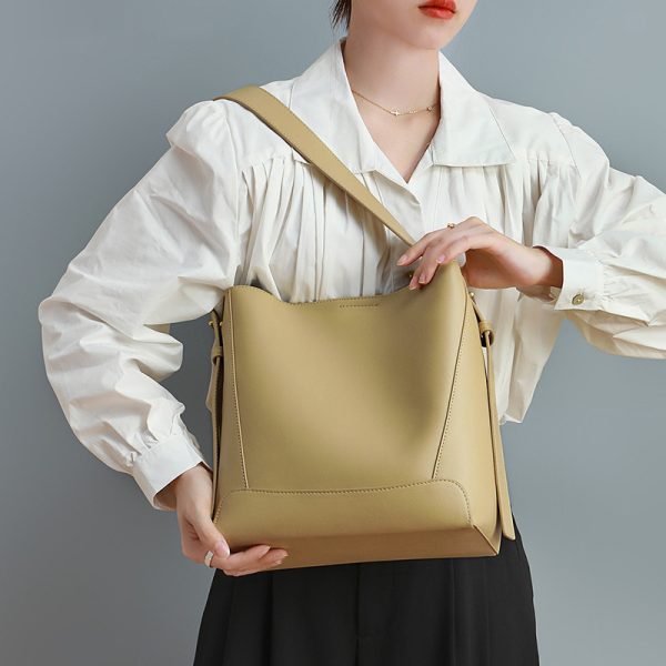 Modern women's bag - Image 3