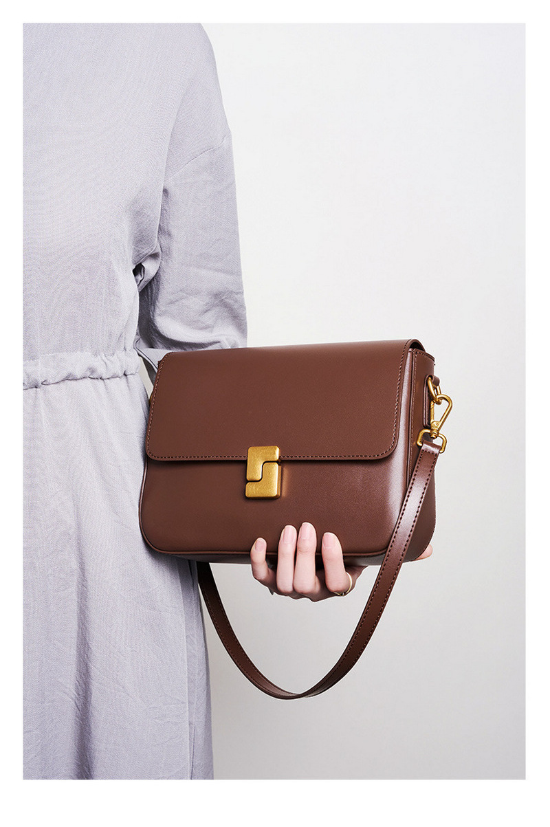 Beautiful ladies backpack one-shoulder crossbody bag versatile retro metal buckle decoration new genuine leather small square bag插图20