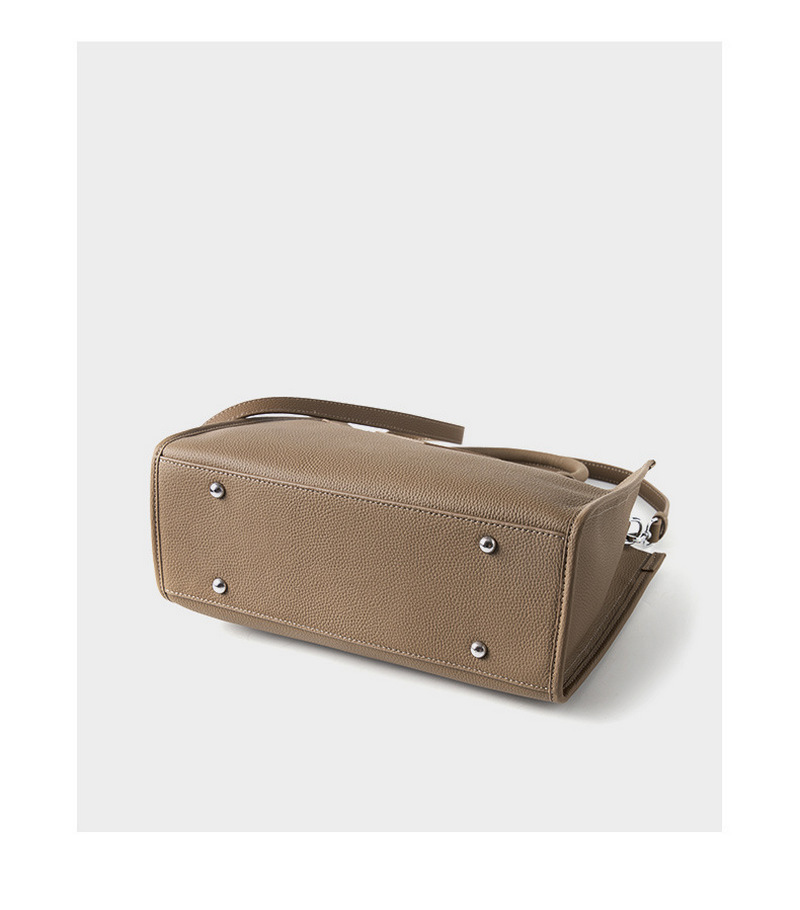 Personalized women’s shoulder bag fashionable cowhide bag commuting shoulder bag large capacity retro handbag tote bag插图21