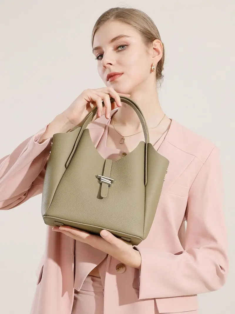 New fashion one-shoulder crossbody bag in handbag in cowhide leather插图16