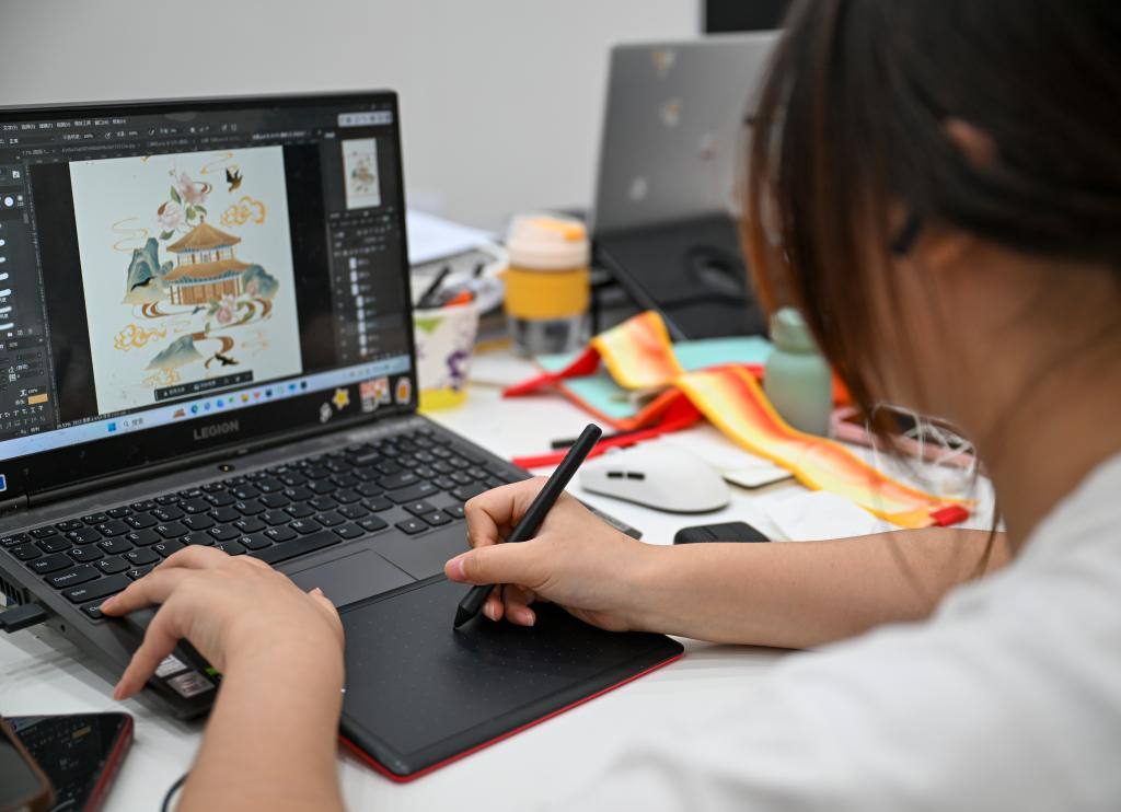 This small Asian city has created a billion dollar clothing industry插图